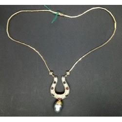 collier oro 18KT  EURO con brillanti, rubini, zaffiri e perla tahiti EURO 4200