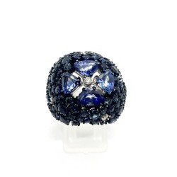 Anello in oro con zaffiri naturali e diamanti EURO 4100