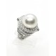 Anello in oro con perla e diamanti EURO 3800