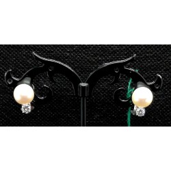 orecchini in oro con perle e brillanti EURO1100
