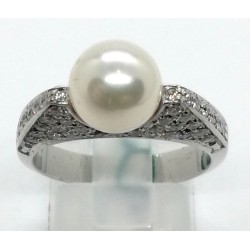 Anello oro, diamanti e perla EURO 1000