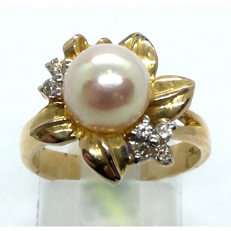 Anello oro, diamanti e perla EURO 600