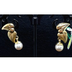 orecchini in oro con perla EURO 280